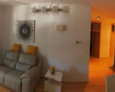Apartment Angela With Private Garage Slot 普拉 外观 照片